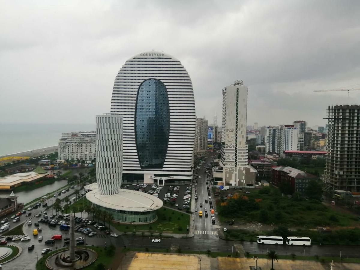 Lamar Hotel Batumi Exterior photo